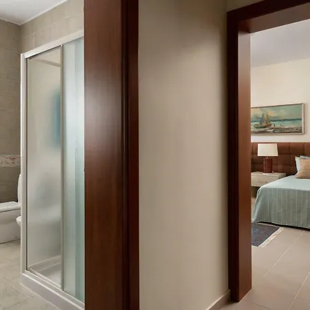 Hilltop Luxury * Pastida