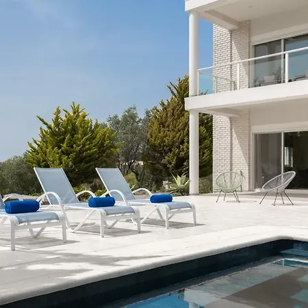 Villa Hilltop Luxury *