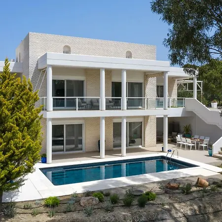 Villa Hilltop Luxury *